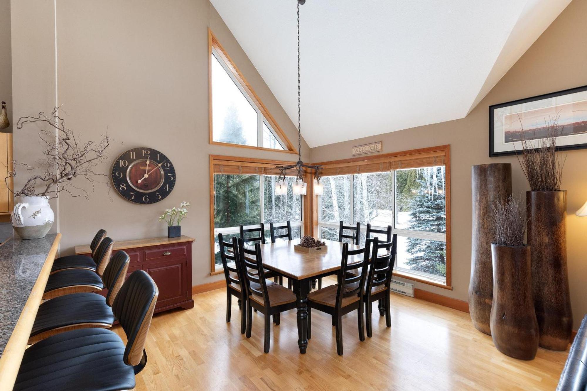 Alpine Greens 8 | Bright Townhome Near Blackcomb, Walk Or Shuttle To Skiing, Secure Parking Whistler Exterior foto